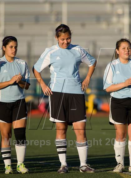 Thumbnail 3 in Marshall vs. Arroyo (CIF SS D7 Final) photogallery.