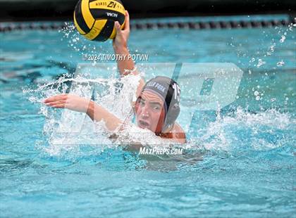 Thumbnail 2 in Grossmont vs Villa Park photogallery.