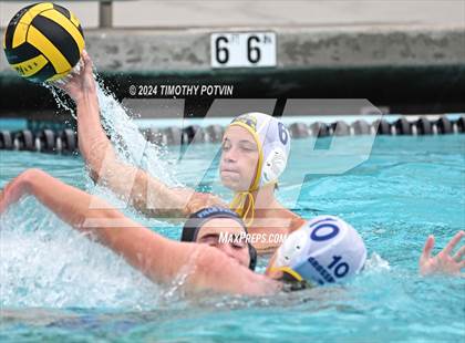 Thumbnail 3 in Grossmont @ Villa Park photogallery.