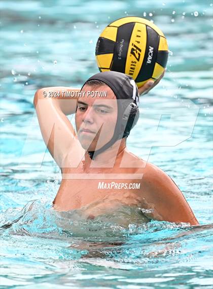 Thumbnail 3 in Grossmont @ Villa Park photogallery.