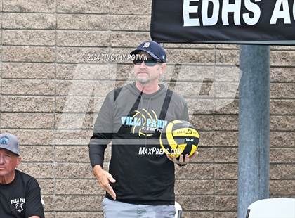 Thumbnail 1 in Grossmont @ Villa Park photogallery.