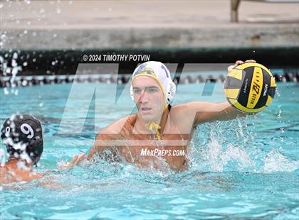 Thumbnail 3 in Grossmont vs Villa Park photogallery.