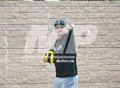 Thumbnail 2 in Grossmont @ Villa Park photogallery.