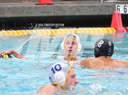 Thumbnail 1 in Grossmont @ Villa Park photogallery.