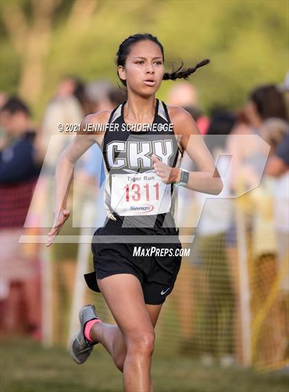 Thumbnail 3 in Saint Xavier Tiger Run photogallery.