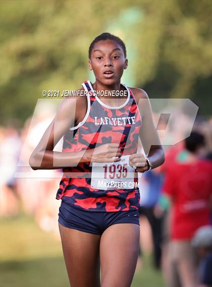 Thumbnail 2 in Saint Xavier Tiger Run photogallery.