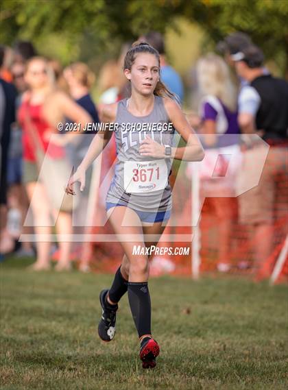 Thumbnail 3 in Saint Xavier Tiger Run photogallery.