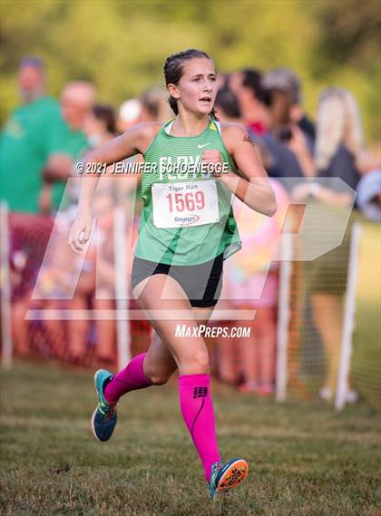 Thumbnail 3 in Saint Xavier Tiger Run photogallery.