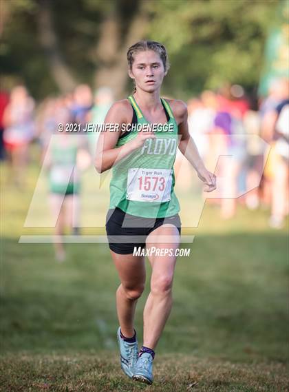 Thumbnail 3 in Saint Xavier Tiger Run photogallery.