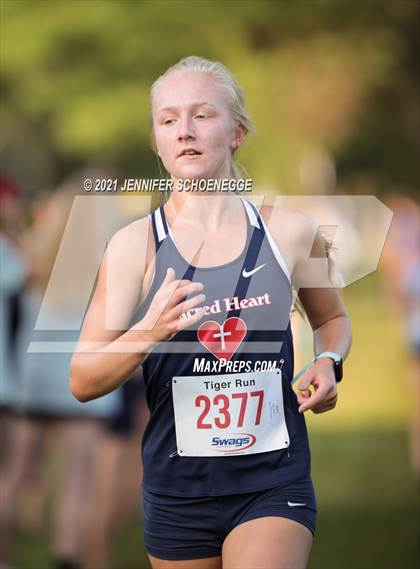 Thumbnail 3 in Saint Xavier Tiger Run photogallery.