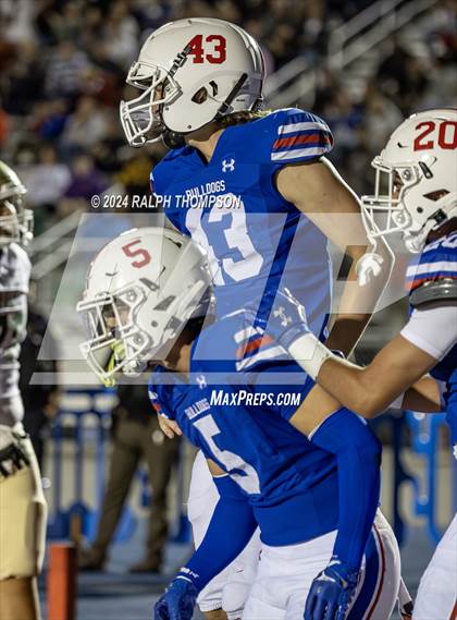 Thumbnail 3 in Long Beach Poly @ Folsom photogallery.