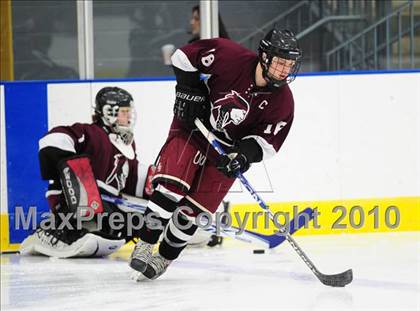 Thumbnail 3 in North Haven @ Glastonbury (CIAC Division 1 First Round) photogallery.
