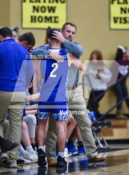 Thumbnail 2 in White County Central vs. Hector (AAA 2A State Playoff First Round) photogallery.