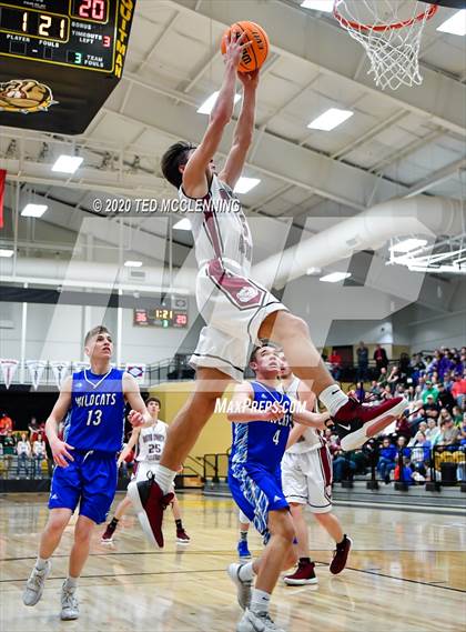 Thumbnail 2 in White County Central vs. Hector (AAA 2A State Playoff First Round) photogallery.