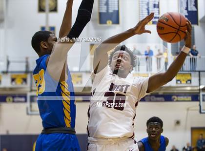 Thumbnail 3 in Belleville West vs. Simeon photogallery.
