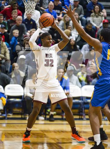 Thumbnail 1 in Belleville West vs. Simeon photogallery.