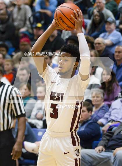 Thumbnail 3 in Belleville West vs. Simeon photogallery.
