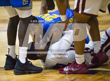Thumbnail 2 in Belleville West vs. Simeon photogallery.