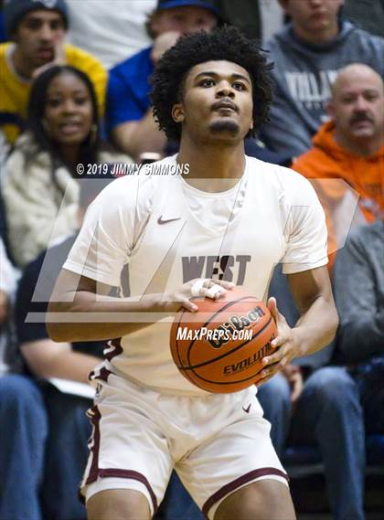 Thumbnail 3 in Belleville West vs. Simeon photogallery.