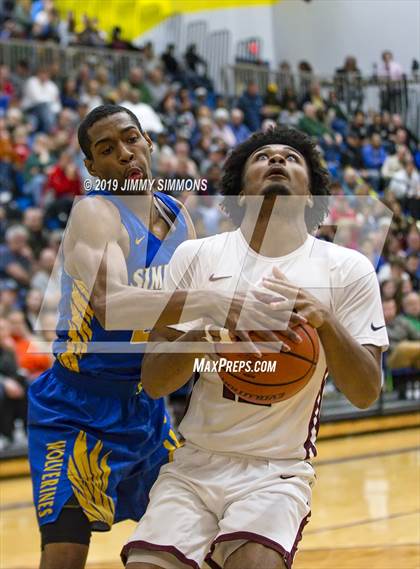 Thumbnail 3 in Belleville West vs. Simeon photogallery.