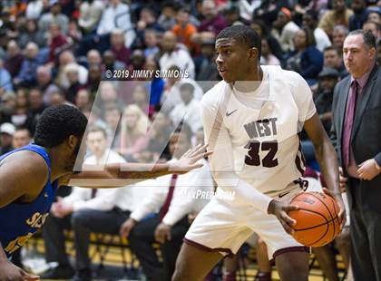 Thumbnail 3 in Belleville West vs. Simeon photogallery.