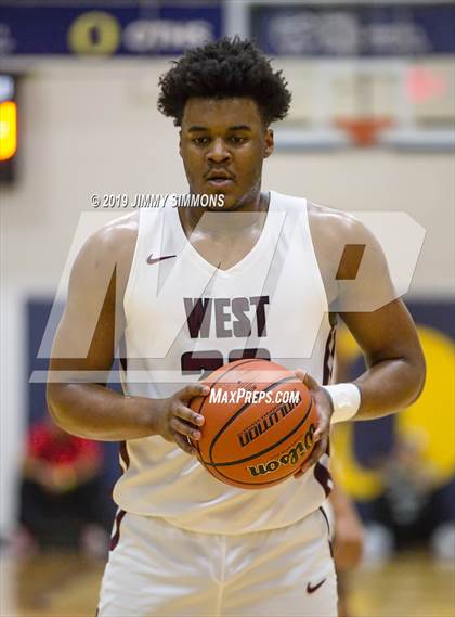 Thumbnail 1 in Belleville West vs. Simeon photogallery.