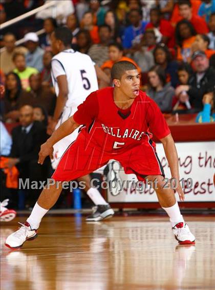 Thumbnail 1 in Bellaire vs. Bush (Texas 5A Regional Final) photogallery.