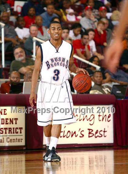 Thumbnail 3 in Bellaire vs. Bush (Texas 5A Regional Final) photogallery.