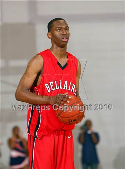 Thumbnail 1 in Bellaire vs. Bush (Texas 5A Regional Final) photogallery.