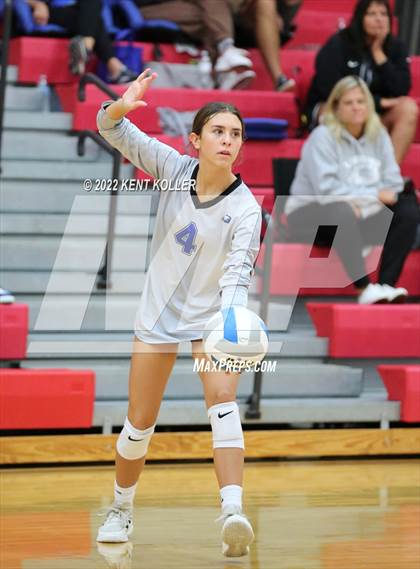 Thumbnail 2 in Lakeland vs Rochester (Chippewa Valley Tournament) photogallery.