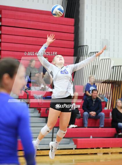 Thumbnail 1 in Lakeland vs Rochester (Chippewa Valley Tournament) photogallery.