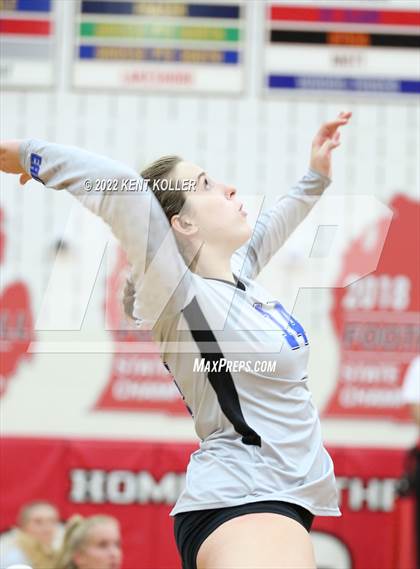 Thumbnail 2 in Lakeland vs Rochester (Chippewa Valley Tournament) photogallery.