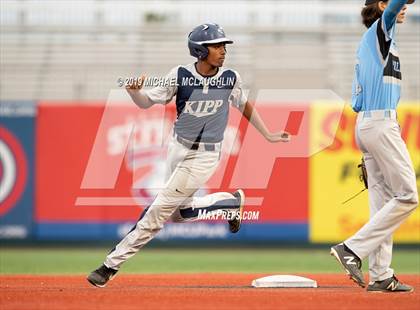 Thumbnail 2 in Collaborative Education vs. KIPP NYC College Prep (PSAL Section 12 A Final) photogallery.
