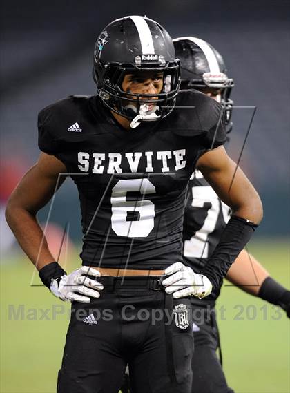 Thumbnail 3 in Servite @ Mater Dei photogallery.