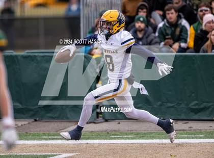 Thumbnail 3 in Hudsonville @ Howell (MHSAA  Div 1 Reg 1 Final) photogallery.