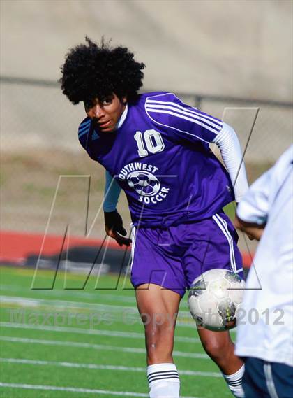 Thumbnail 3 in Southwest vs. University City (Grossmont Holiday Tournament) photogallery.