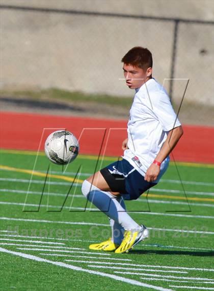 Thumbnail 2 in Southwest vs. University City (Grossmont Holiday Tournament) photogallery.