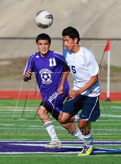 Thumbnail 2 in Southwest vs. University City (Grossmont Holiday Tournament) photogallery.