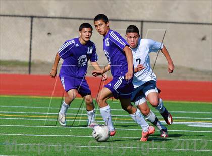 Thumbnail 2 in Southwest vs. University City (Grossmont Holiday Tournament) photogallery.