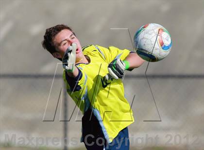Thumbnail 1 in Southwest vs. University City (Grossmont Holiday Tournament) photogallery.