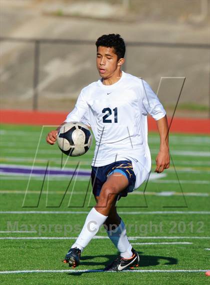 Thumbnail 2 in Southwest vs. University City (Grossmont Holiday Tournament) photogallery.
