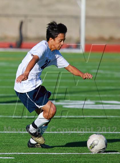 Thumbnail 2 in Southwest vs. University City (Grossmont Holiday Tournament) photogallery.
