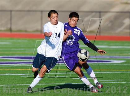 Thumbnail 2 in Southwest vs. University City (Grossmont Holiday Tournament) photogallery.