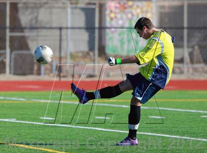 Thumbnail 2 in Southwest vs. University City (Grossmont Holiday Tournament) photogallery.