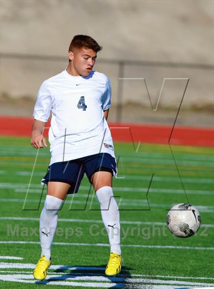 Thumbnail 3 in Southwest vs. University City (Grossmont Holiday Tournament) photogallery.