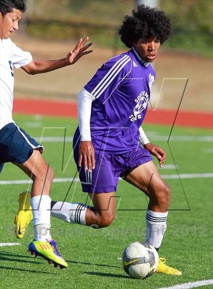 Thumbnail 2 in Southwest vs. University City (Grossmont Holiday Tournament) photogallery.