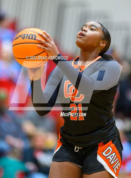 Thumbnail 2 in Davie @ North Iredell photogallery.