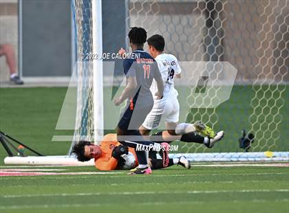 Thumbnail 3 in Plano vs Seven Lakes (UIL 6A Boys Soccer State Semifinal) photogallery.