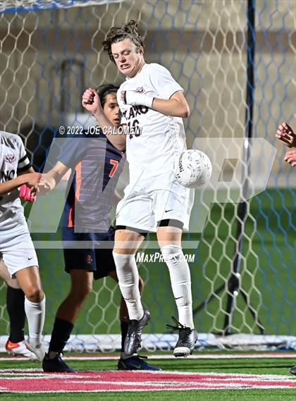 Thumbnail 2 in Plano vs Seven Lakes (UIL 6A Boys Soccer State Semifinal) photogallery.