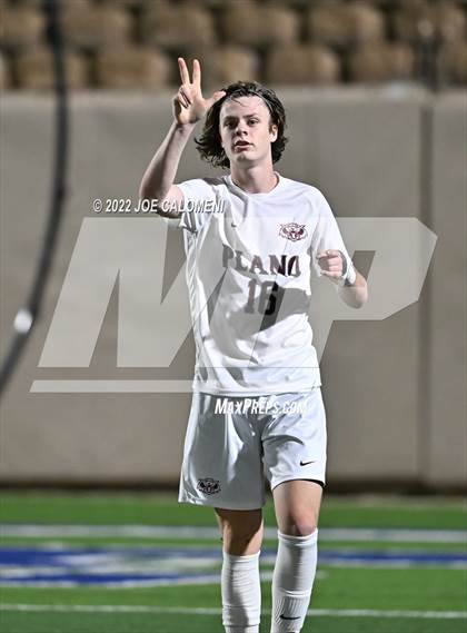 Thumbnail 3 in Plano vs Seven Lakes (UIL 6A Boys Soccer State Semifinal) photogallery.